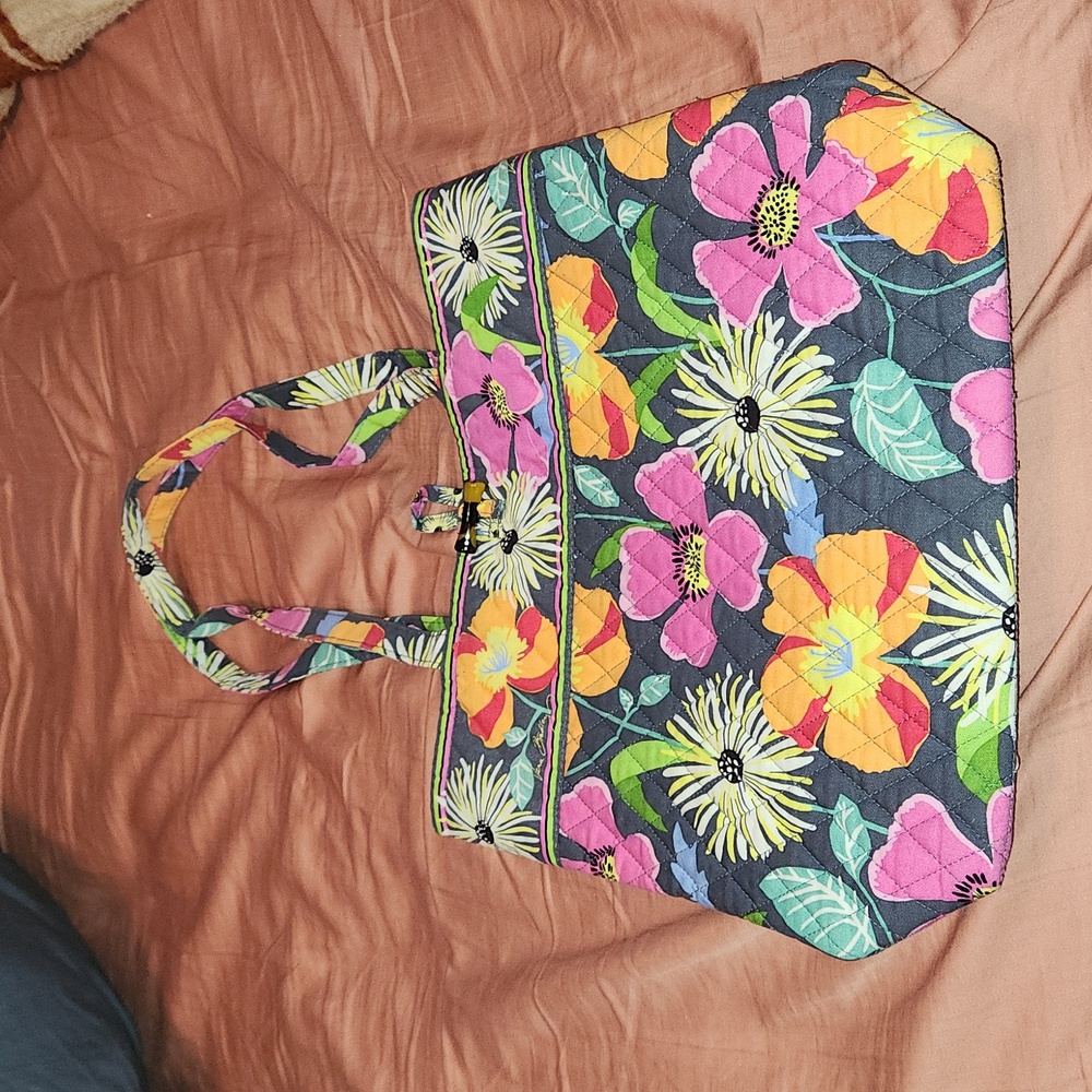 Vera bradley jazzy blooms bag (retired print)